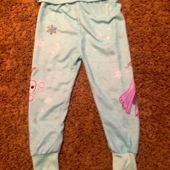 Frozen Pajama Set Toddler size 2T - Picture 7 of 11